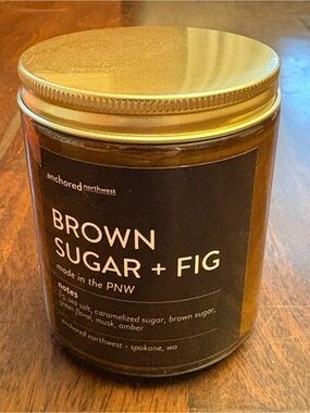Anchored Northwest Brown Sugar & Fig candle